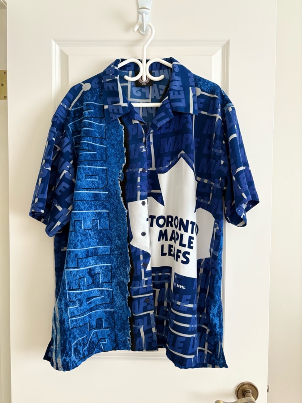 NHL Toronto Maple Leafs Blue Short-Sleeve Button Down Shirt